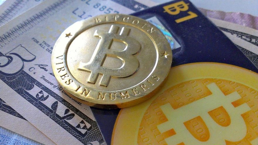 Invertir en Bitcoin, una rentable decisión si se tomó en los comienzos de la criptodivisa