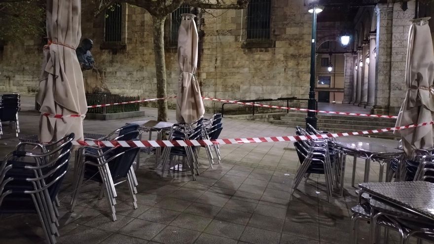 El PSOE rectifica su acusación al Ayuntamiento de Santander por el precintado de terrazas pero urge a desbloquear la ordenanza municipal