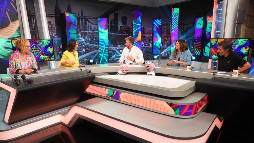 Juan del Val opina del premio de Ayuso a Milei, y apoya su estilo: "Desde que se levanta está provocando, eso está bien"