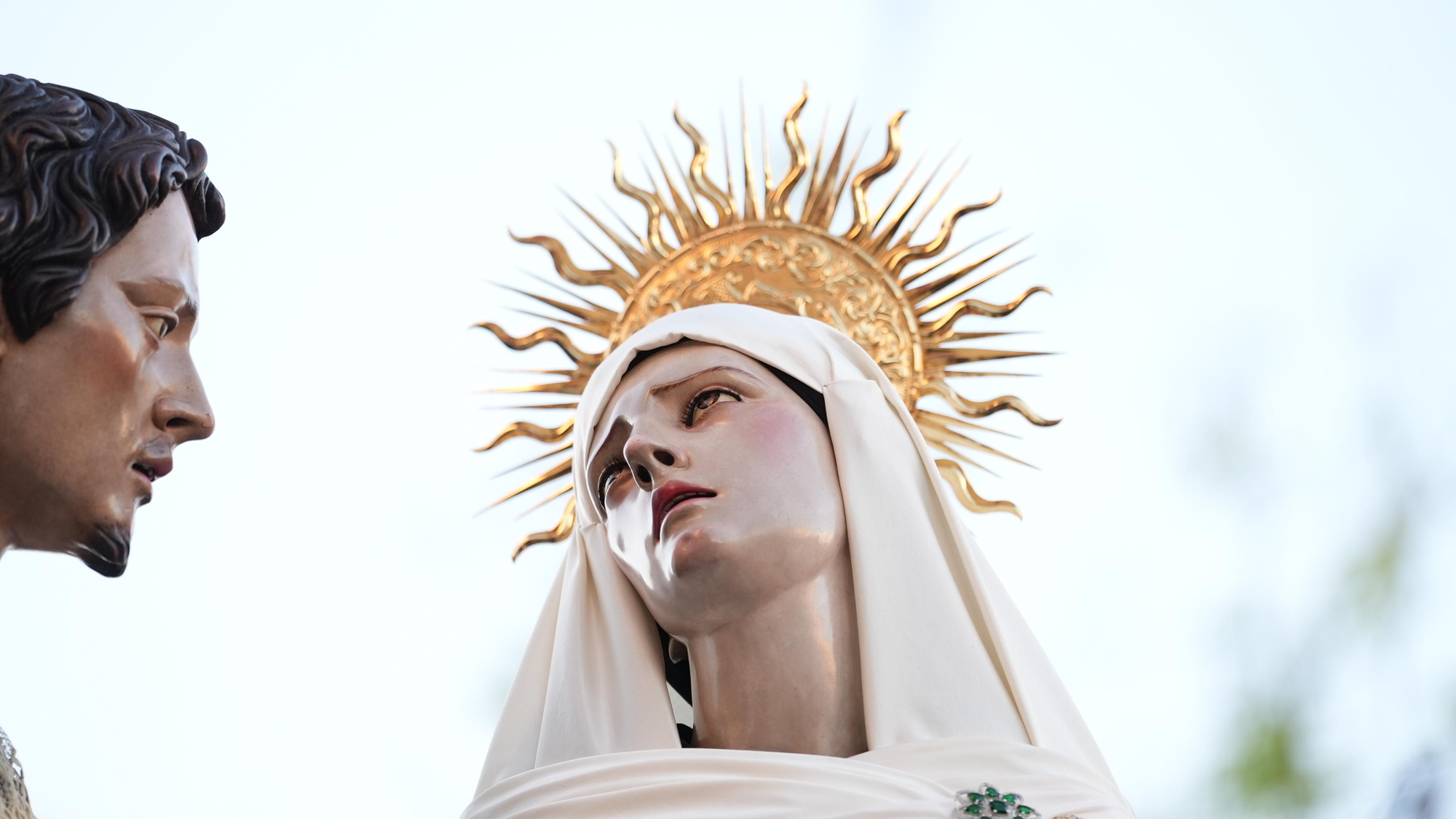 La procesión de la Hermandad del Descendimiento, en imágenes