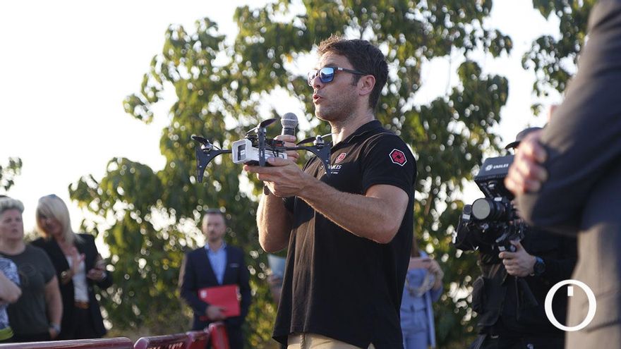 El mayor espectáculo de drones de Andalucía fascina a Puente Genil