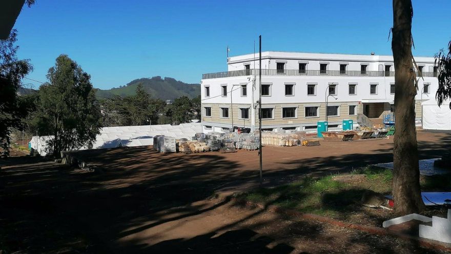 El Ayuntamiento de La Laguna diseña un plan de seguridad en el entorno del centro de migrantes de Las Raíces