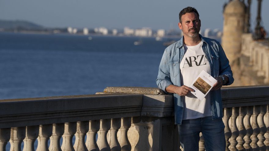 Una novela se sumerge en el naufragio del 'Reina Regente' en las costas de Cádiz