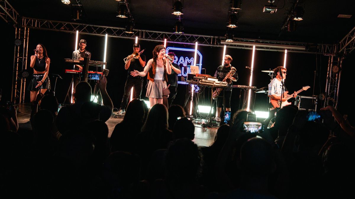 Un moment del concert de Malifeta a La Rambleta en la Festa pel Valencià.