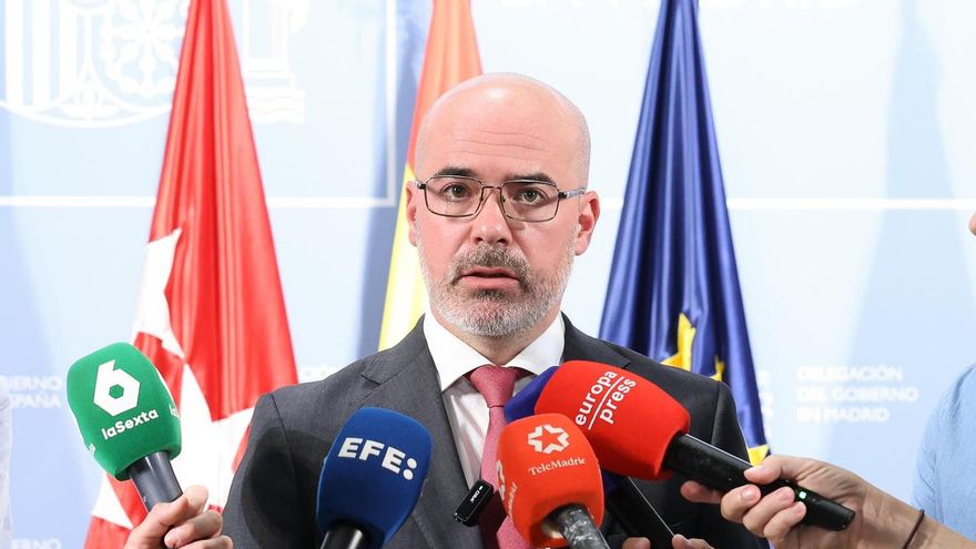 El delegado del Gobierno en la Comunidad de Madrid, Francisco Martín Aguirre, ofrece declaraciones a los medios.