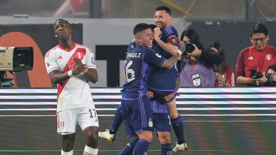 La Selección Argentina ganó en Perú y aumenta su dominio en las Eliminatorias con un Messi en esplendor