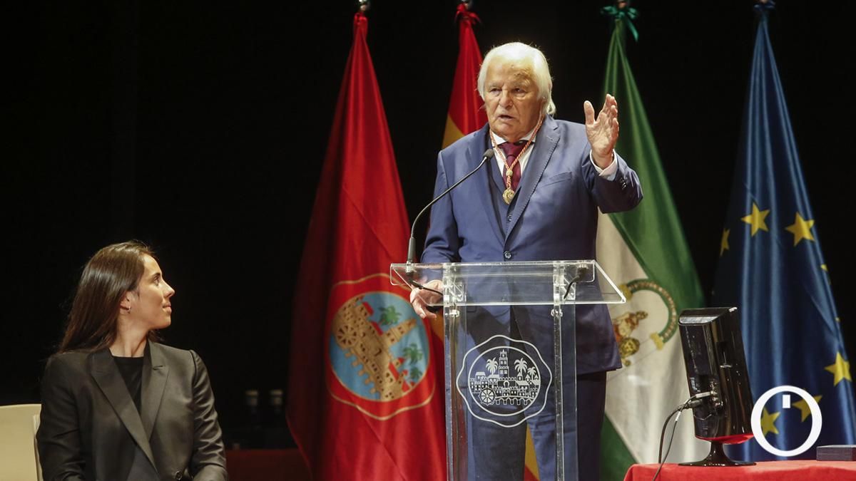 Acto de entrega de las Medallas de la Ciudad concedidas por el Ayuntamiento de Córdoba