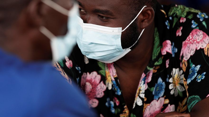 Entre 800 y 900 migrantes en tránsito cruzan a Panamá desde Colombia cada día