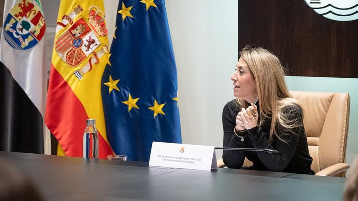 Guardiola no descarta un Gobierno con Vox en Extremadura, pero avisa: "Ya estuvieron y no aguantaron ni un año"