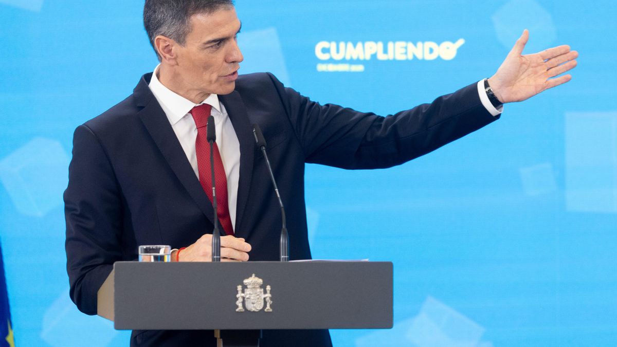 El presidente Sánchez, durante la rueda de prensa de este lunes en La Moncloa.