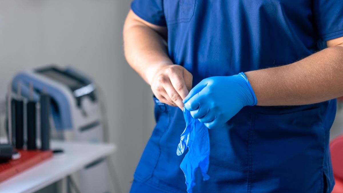 Los técnicos superiores sanitarios convocan cuatro días de huelga por su reconocimiento en el sistema de salud