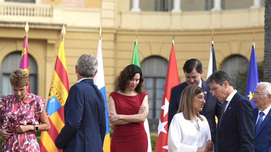 La presidenta del Gobierno de Navarra, María Chivite; de la Comunidad de Madrid, Isabel Díaz Ayuso; el de Castilla y León, Alfonso Fernández Mañueco; la de Cantabria, María José Sáenz de Buruaga y el presidente de La Rioja, Gonzalo Capellán