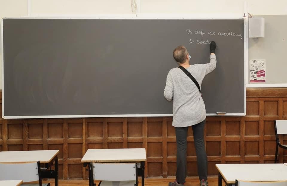 Día del regreso a las aulas de los alumnos de Bachiller del colegio Urkide