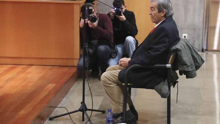 Álvarez-Cascos niega haberse lucrado con Foro y dice que sus gastos estaban justificados