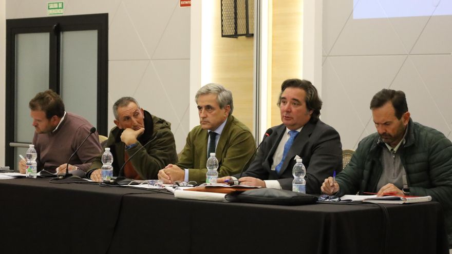 Vox conocía en noviembre que Bruselas se tenía que pronunciar sobre el regadío de Tierra de Barros y era optimista