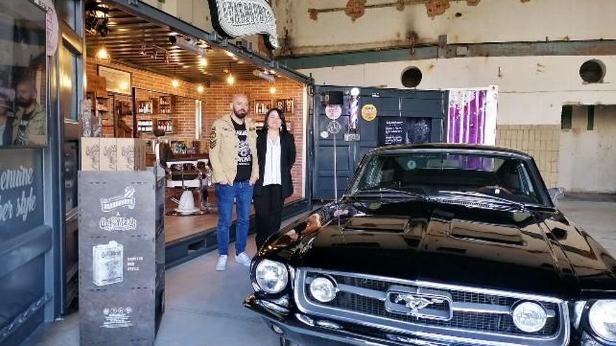 La firma leonesa Beardburys lanza su gama de cosmética masculina inspirada en la cultura del motor americano.