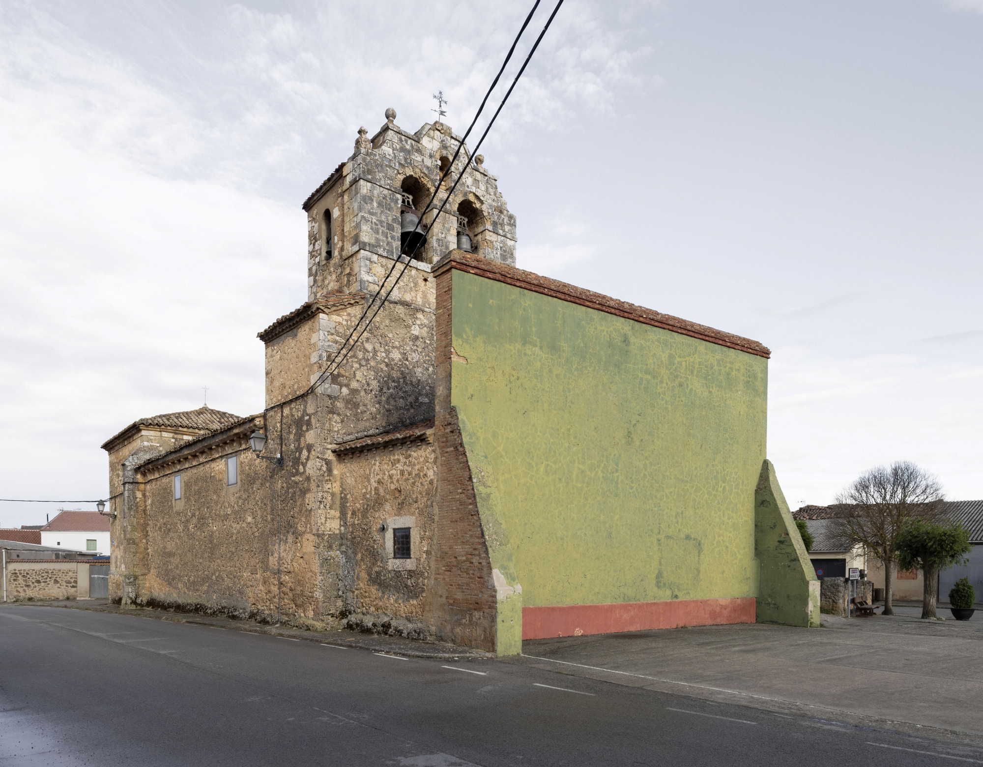 Frontón de Valderrodilla, Soria. 'Frontones en los pueblos de España', Gunnar Knechtel
