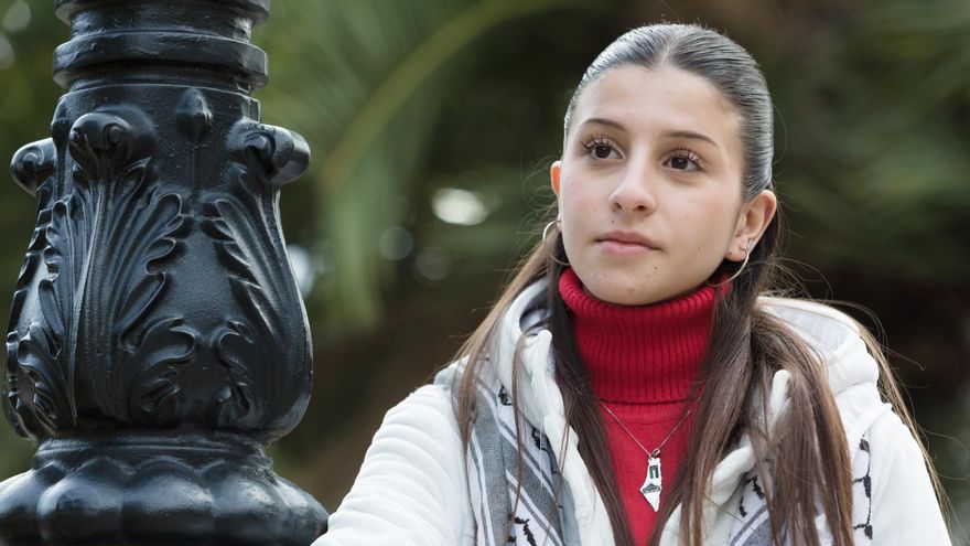Lina Demasi, la joven asturiana-palestina que busca cómo ayudar a su familia: "Es inhumano lo que están viviendo"