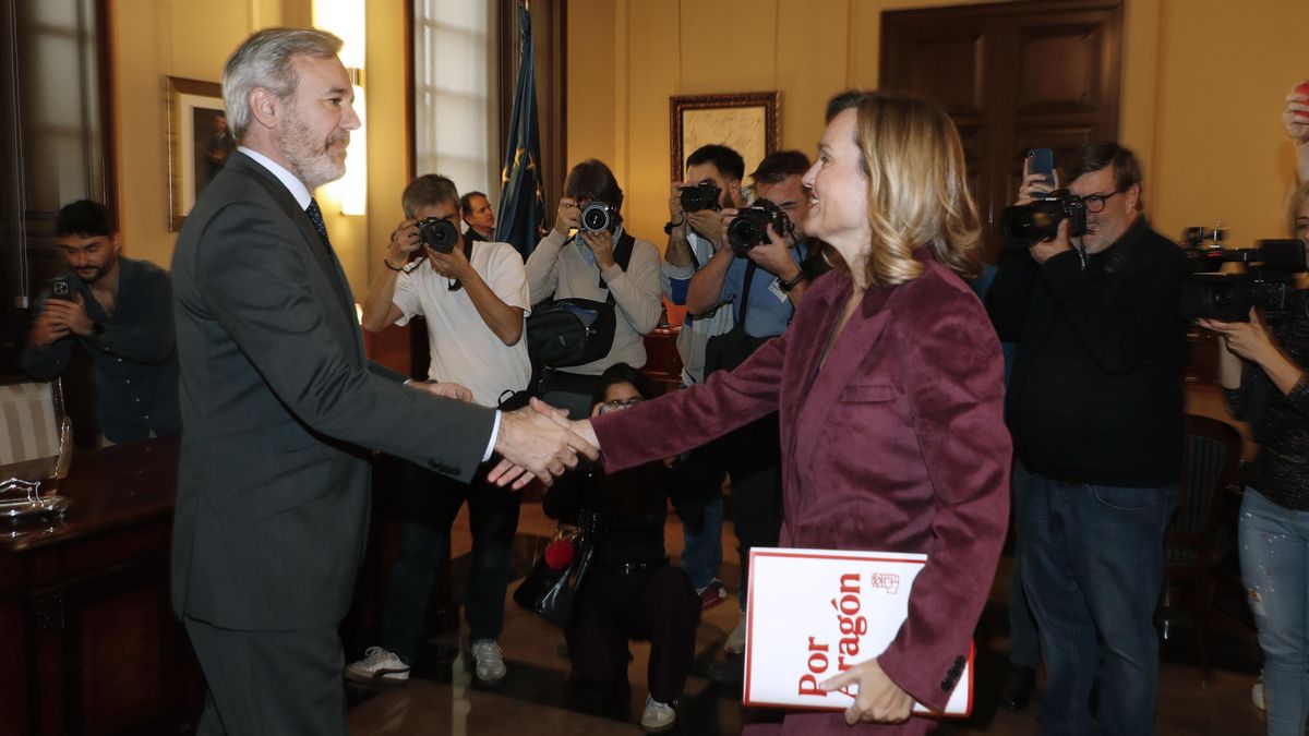 Un manifiesto destaca el papel de Aragón como "tierra de concordia" y reclama "espacios de debate sereno" ante el 8F