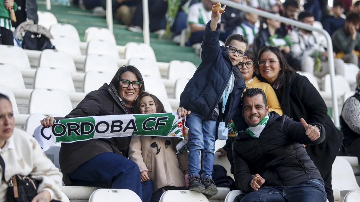 Grada Blanquiverde del Córdoba CF - SD Eibar