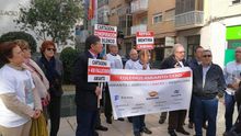 Manifestación de la Asociación Apena frente un juzgado de Cartagena