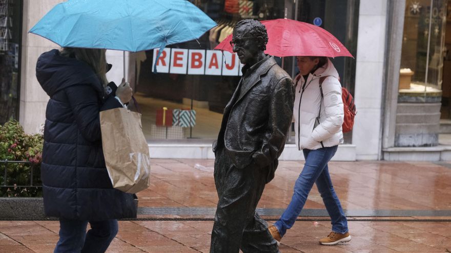 La de Woody Allen no es la única: ruta por las numerosas estatuas de esta ciudad asturiana