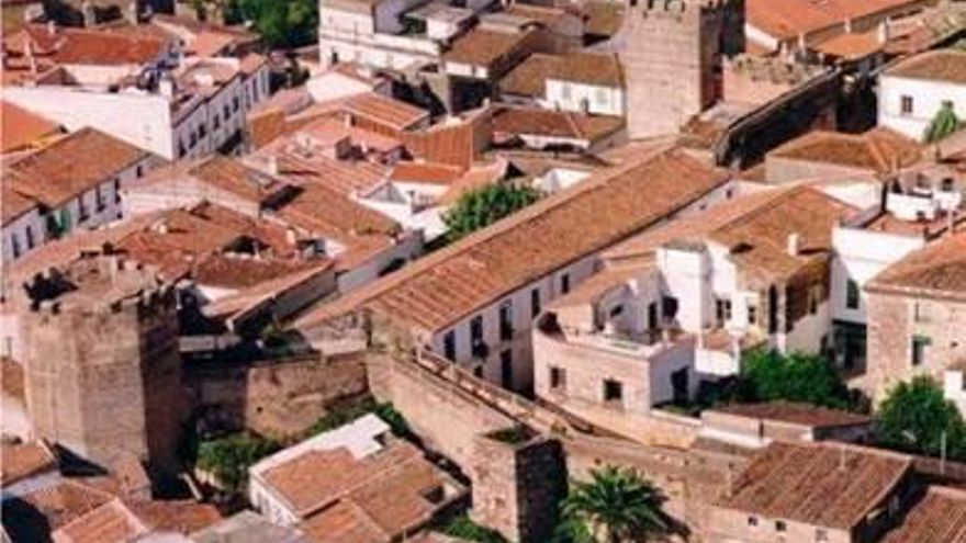 Luz verde a la restauración de las torres almohades del adarve