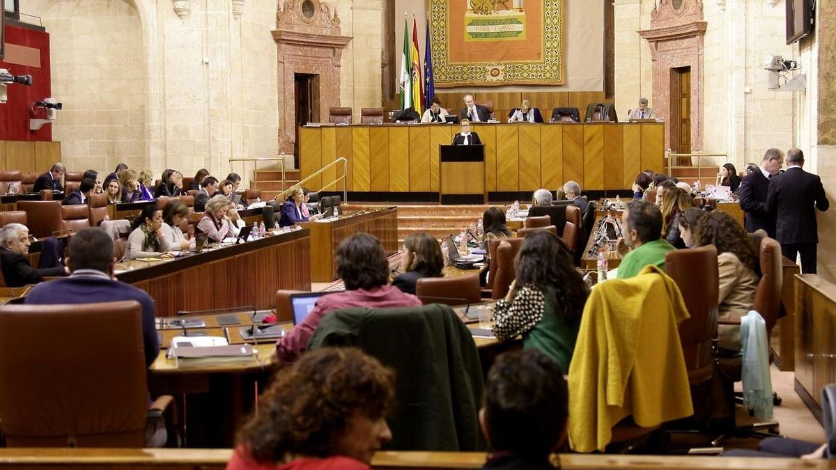 El Parlamento acoge este martes tres debates de totalidad, entre ellos, el proyecto de Ley de Formación Profesional