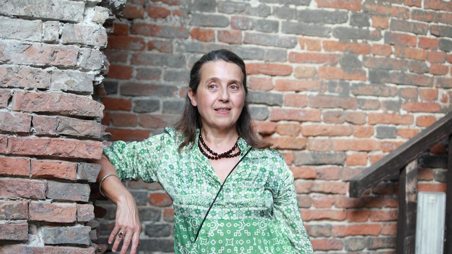 El jardín de la escritora Pia Pera: cuando las plantas no se dejan controlar como los textos