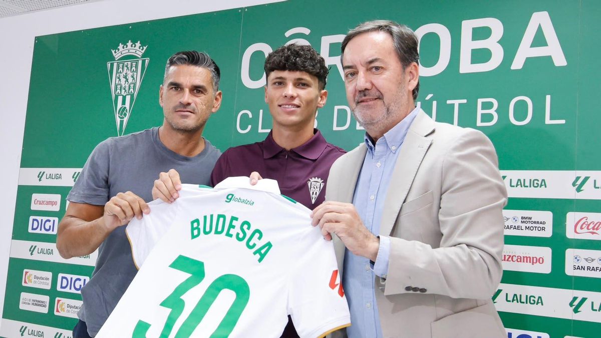 Presentación de Dani Budesca como nuevo jugador del Córdoba CF