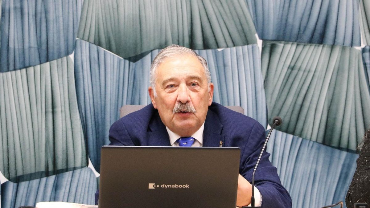 El catedrático emérito de la ULE José María Redondo Vega.