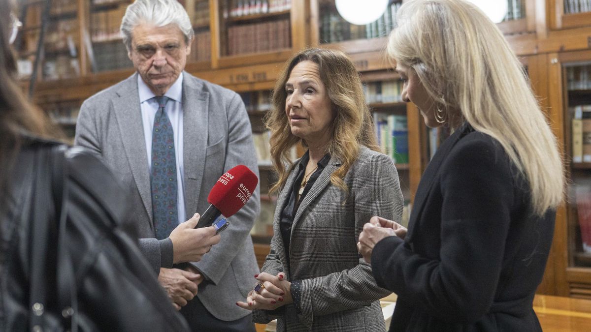 Teresa Jiménez-Becerril ha sido la encargada de inaugurar el ciclo de conferencias sobre el terrorismo de ETA promovido por el Gobierno andaluz