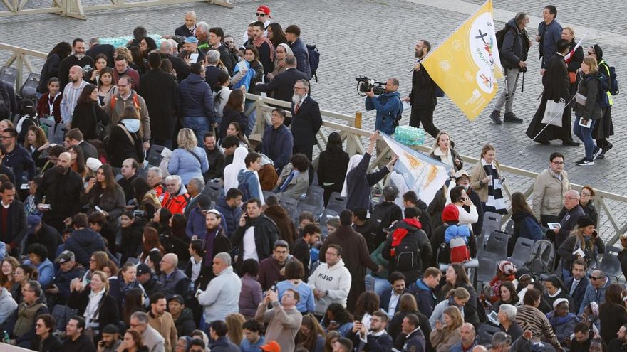 Última hora sobre el funeral del Papa, en directo | El Papa ya ha sido enterrado en Santa María la Mayor tras una ceremonia multitudinaria