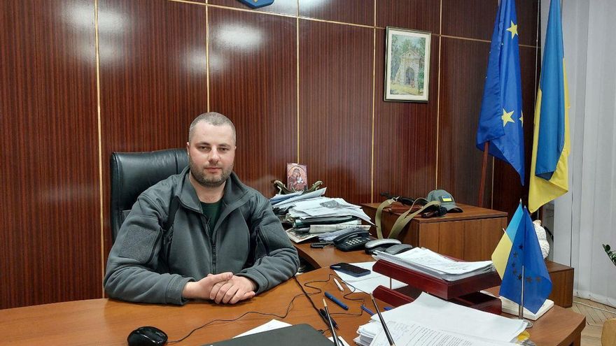 El alcalde de Zhovkva, Oleg Volskyi, en su despacho.