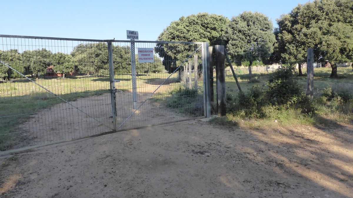 Vallado en la Ruta de la Lana, a su paso por Villaescusa de Palositos