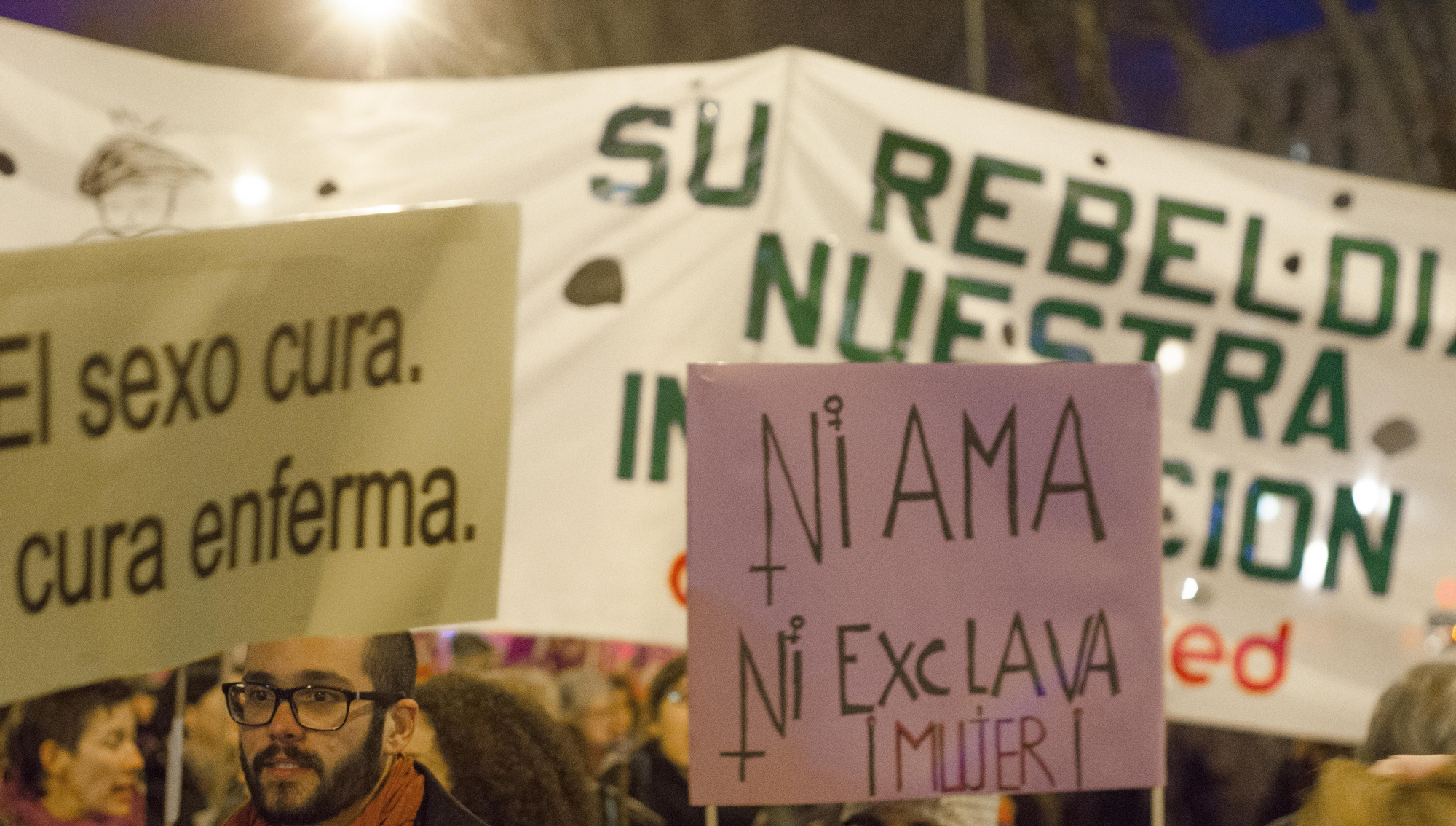 "Ni ama, ni exclava. ¡Mujer!" Manifestación del 8M \ Foto: Alejandro Navarro Bustamante