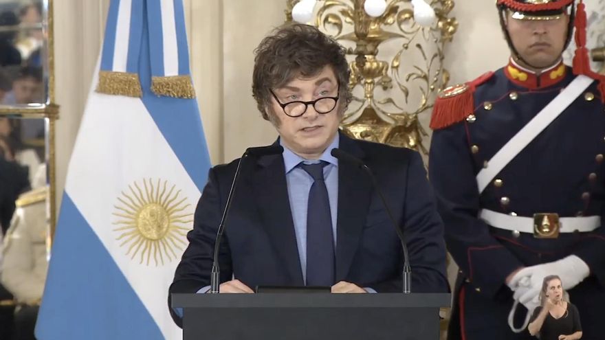 Javier Milei anunció que prohibirá el traslado de presos por cuestiones de género