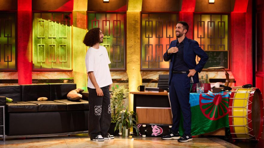 Marc Cucurella en 'La Revuelta': de casi ser "el más odiado de España", al regalo que Broncano no pudo mostrar a cámara