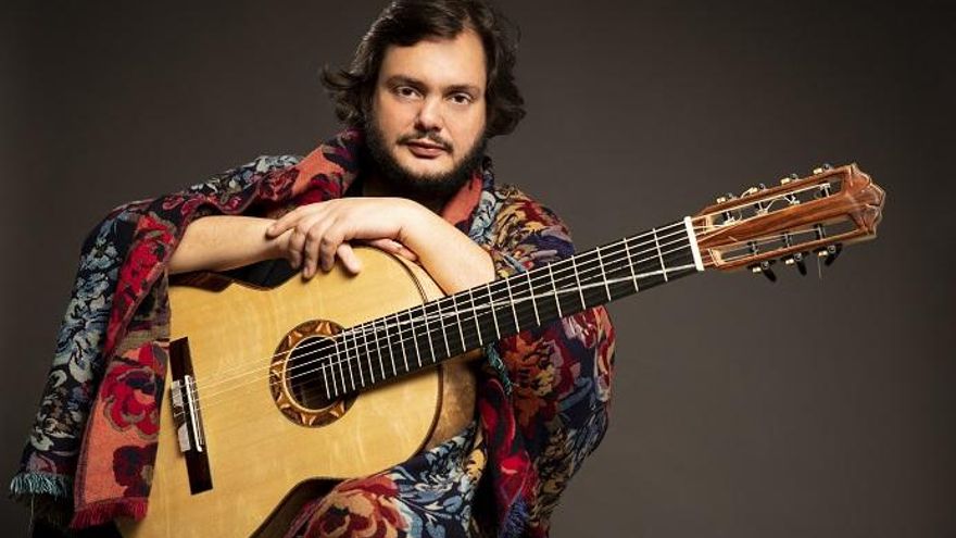 El Teatro Guiniguada acoge una actuación de Yamandu Costa, uno de los referentes mundiales de la guitarra
