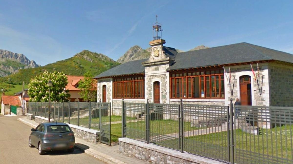 La moción por la autonomía leonesa se aprueba en Burón gracias a la abstención del PP y van 70 ayuntamientos