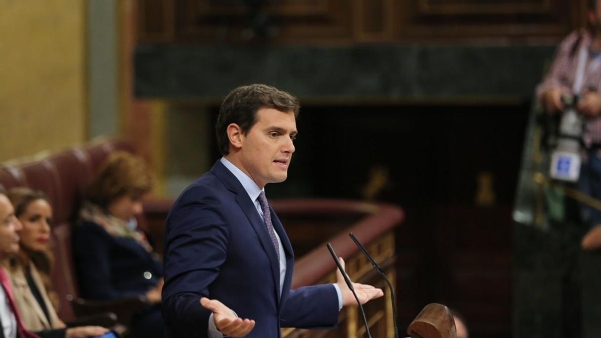 Rivera, decepcionado con PP y PSOE por no apoyar la moción de Cs sobre adoctrinamiento en colegios catalanes