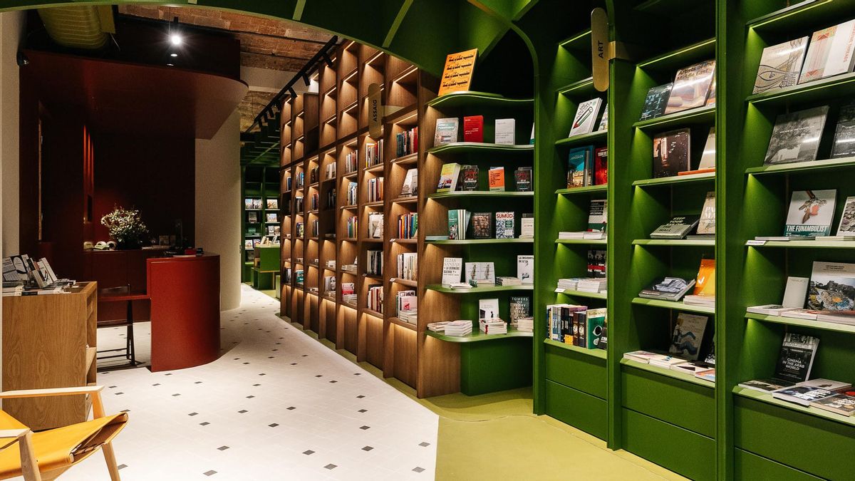 Barcelona estrena la primera librería dedicada sólo a Palestina: "El poder transformador de la cultura es infinito"