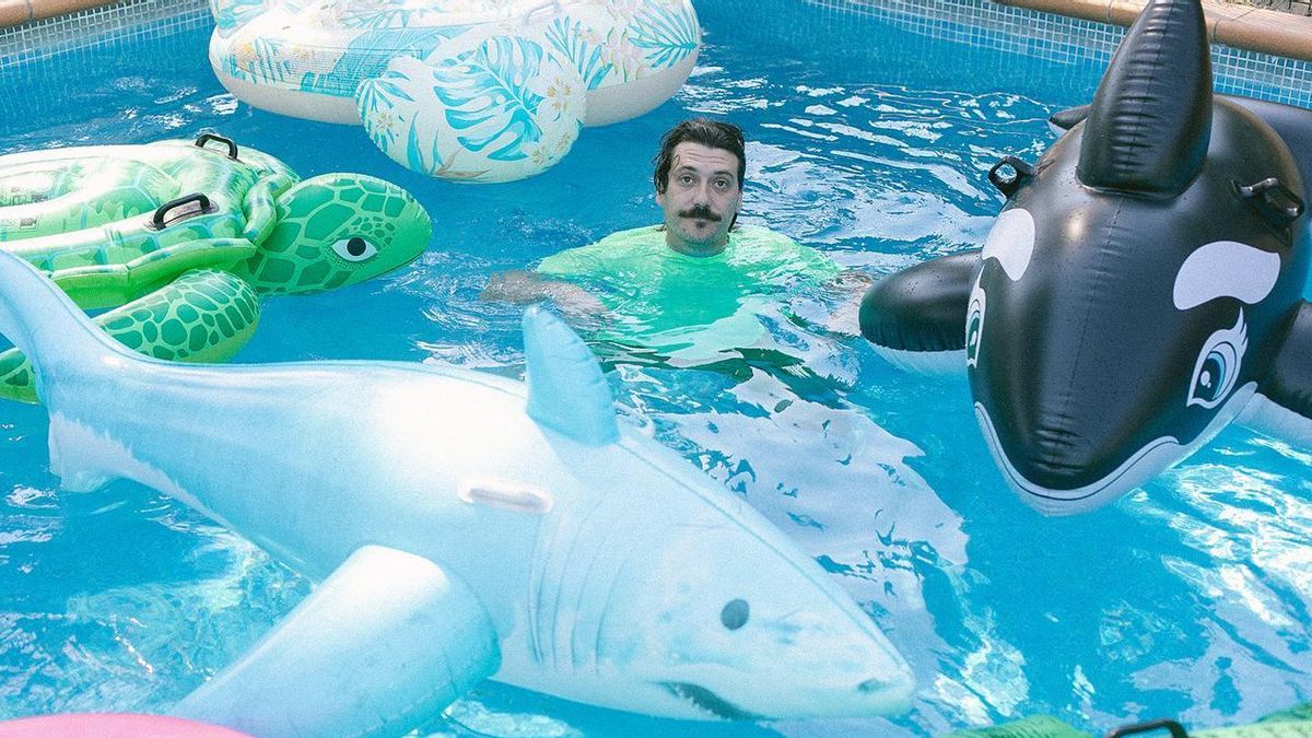 El músico y ensayista Edi Pou, miembro de Za! y Los Sara Fontan