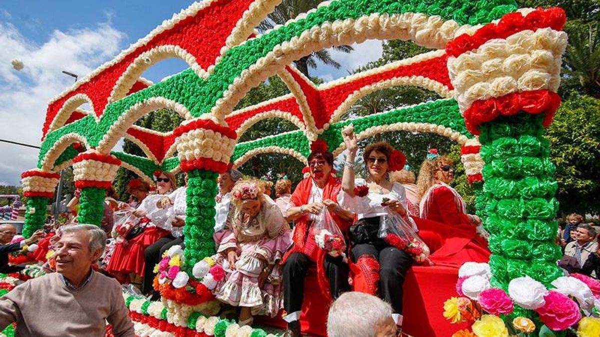 Batalla de las Flores | ÁLEX GALLEGOS