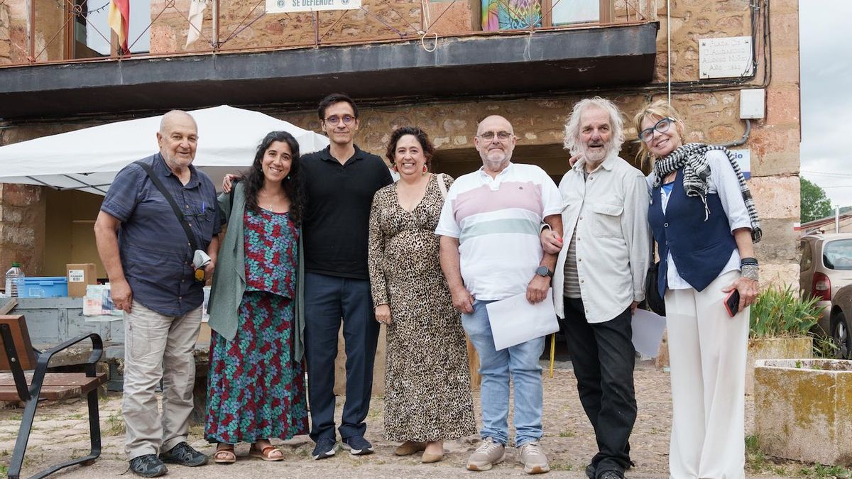 “Los cambios no los hacen las cúpulas”: un pueblo de 50 habitantes como bandera de la "cultura internacional de paz"