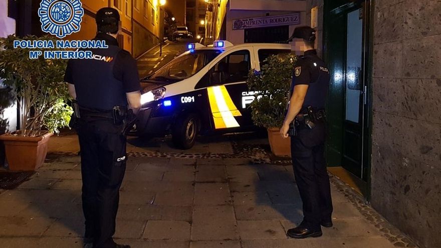 Desalojada una fiesta ilegal en Tenerife con 21 asistentes, algunos de ellos "posibles positivos en COVID"