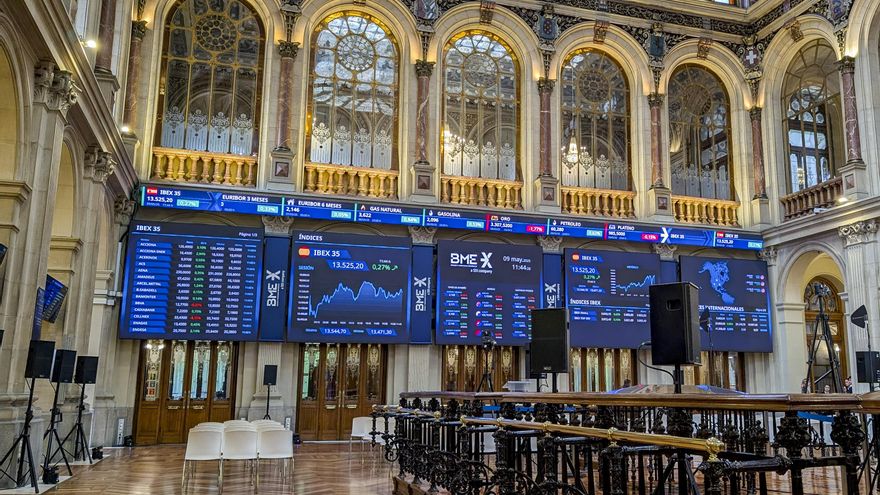 La bolsa española sube un 0,83 % y roza los 13.800 puntos, nuevo máximo anual