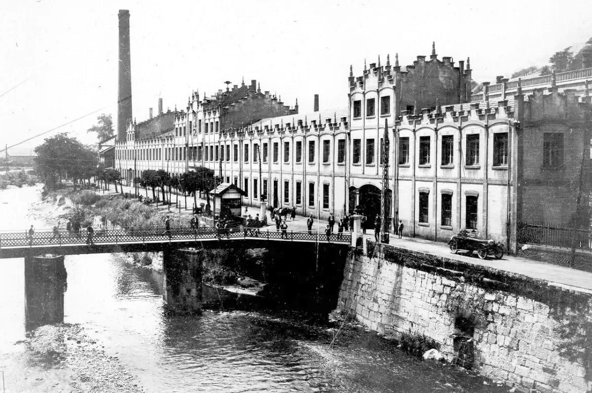 Fábrica de armas de Trubia, Asturias, hacia 1920.