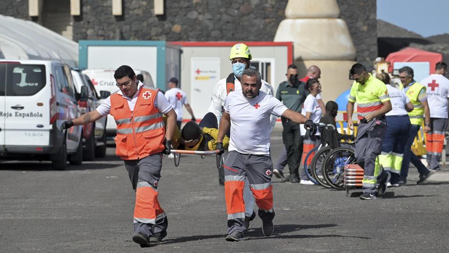 Arriban 346 personas a la isla de El Hierro a bordo de tres embarcaciones