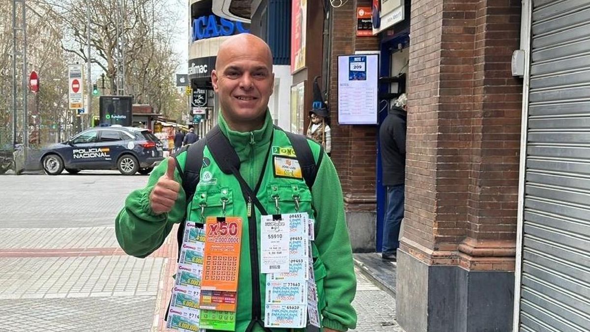 El vendedor, José Luis Tirado.